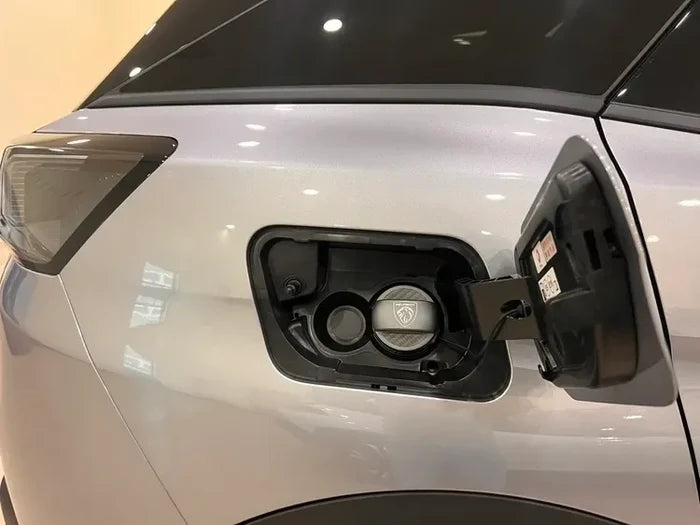 Aluminum fuel cap cover for Peugeot & Citroën — DEFF