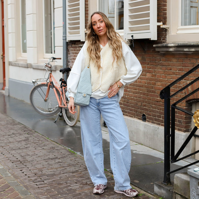 Amour gilet gekleurde letters lichtgeel