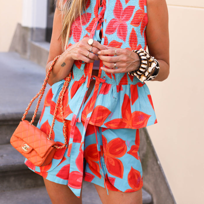 Harper & Yve Milan short fragile flower