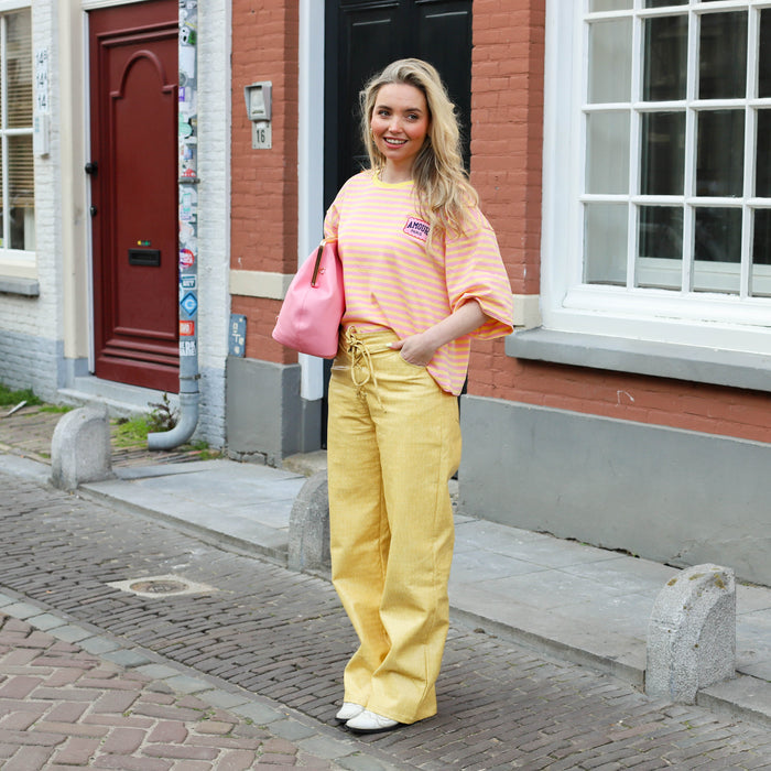 Korte mouw amour top geel roze