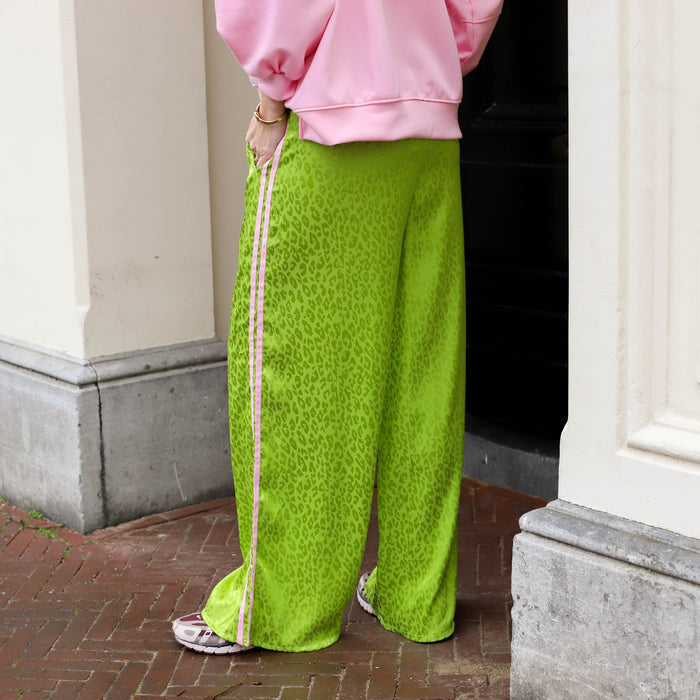 Leopard broek satijn lichtgroen