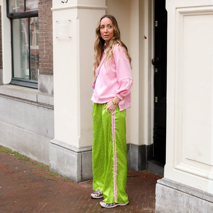Leopard broek satijn lichtgroen