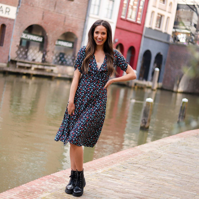 Lily flower dress zwart