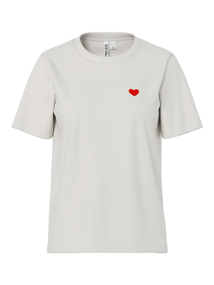 Mila heart tee cloud dancer red