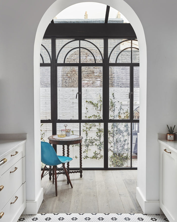Mono Hex Porcelain Mosaic Daisy|Credit: EMR Architecture