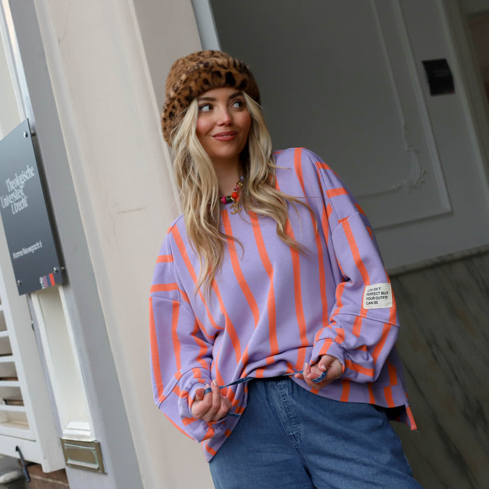 Patch streep sweater lila