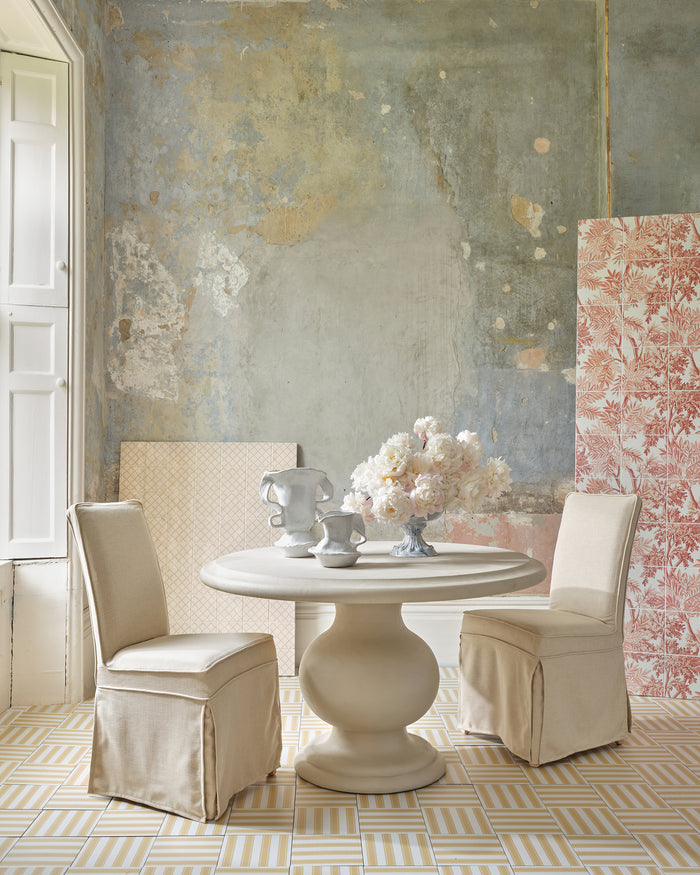 Sanderson - Pinetum Stripe Ochre Porcelain||Sanderson-Tapestry-Trees-Berry-Mural-Porcelain