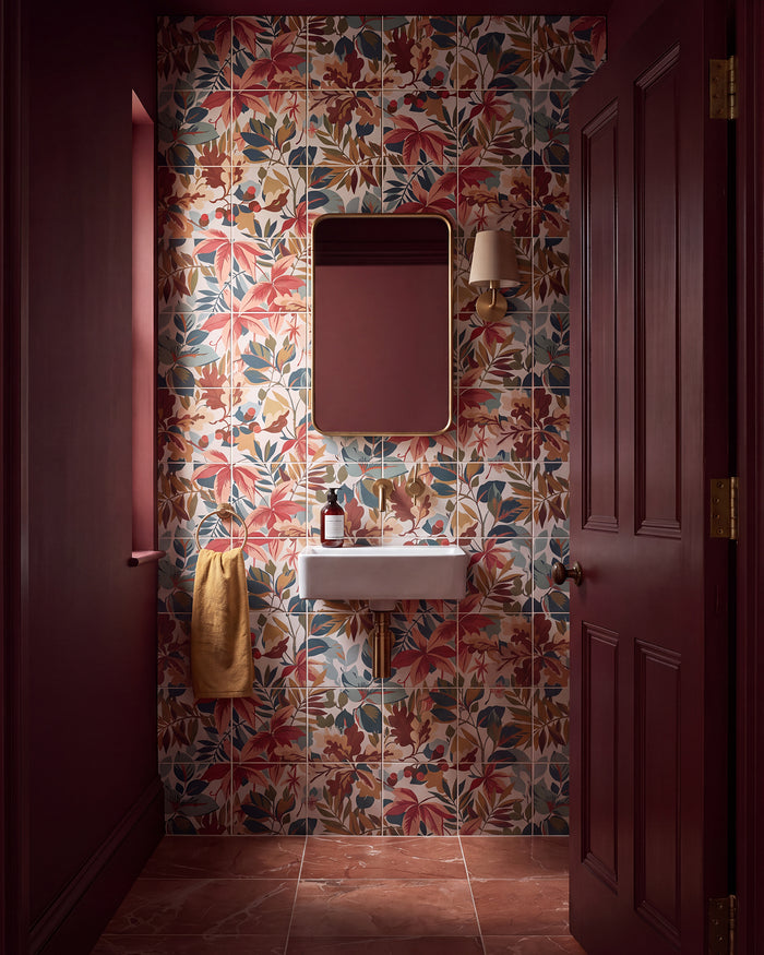 Sanderson - Robin's Wood Madder||Versailles-Marble-Rouge-Honed