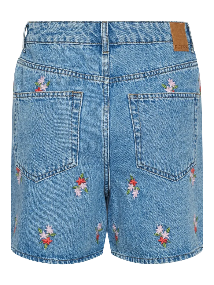 Sky shorts light blue