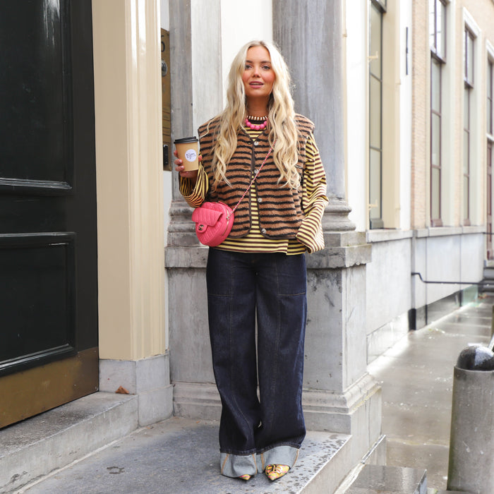 Streep gilet camel