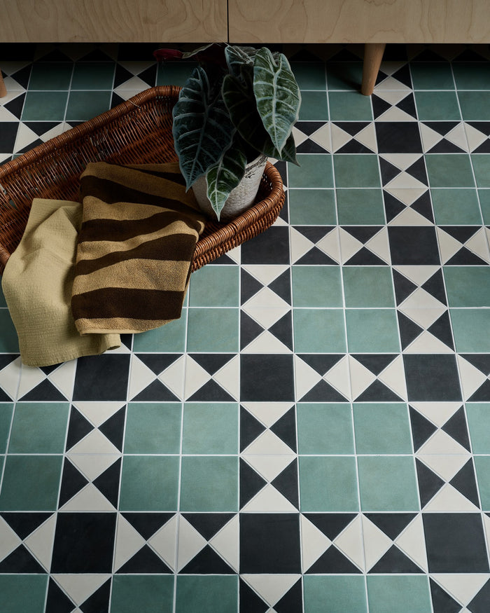 Victorian Style™ Porcelain Finchley Pattern Forest Green