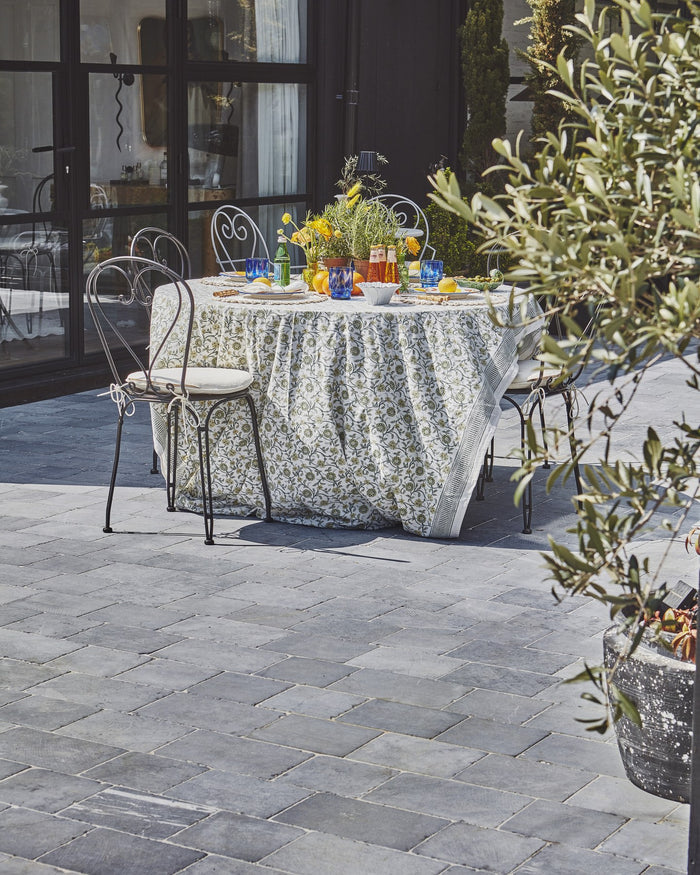 Wexford Limestone Cobble Tumbled Finish|Credit: Sophia Fanciulli @sophiafanciullidesign