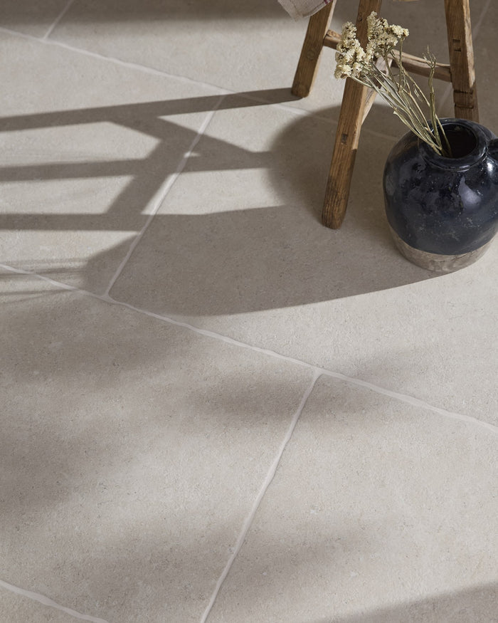 Wychwood Claire Porcelain Matt