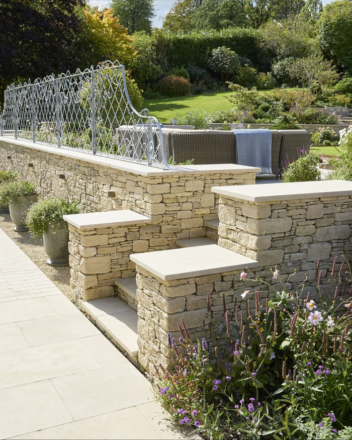Wychwood Limestone Acid Etched Slab|Credit: Sam Westcott Garden Design