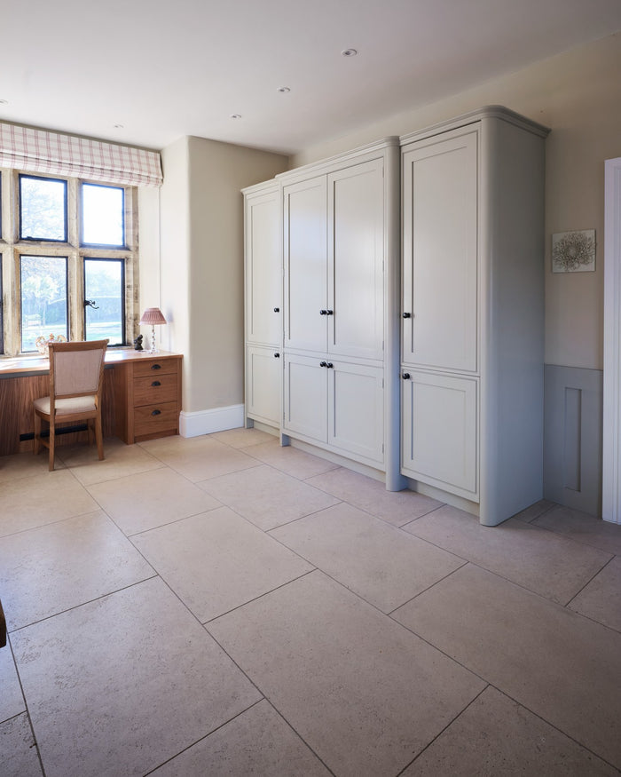 Wychwood Limestone Velvet Finish