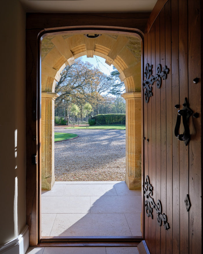 Wychwood Limestone Velvet Finish